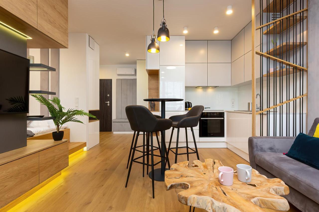 Apartment City Center Grzybowska By Renters Prestige Varsavia Esterno foto