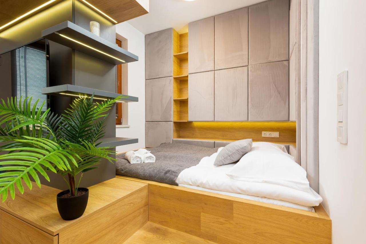 Apartment City Center Grzybowska By Renters Prestige Varsavia Esterno foto
